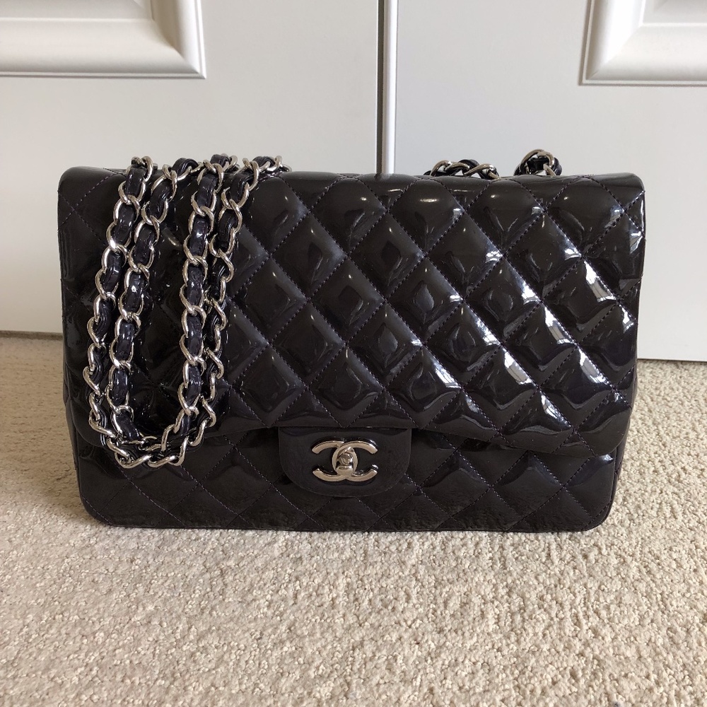 CHANEL TIMELESS/CLASSIQUE PATENT LEATHER HANDBAG